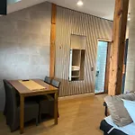 Sadama Street Affittacamere Pärnu