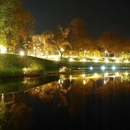 Sadama Street بيت ضيافة