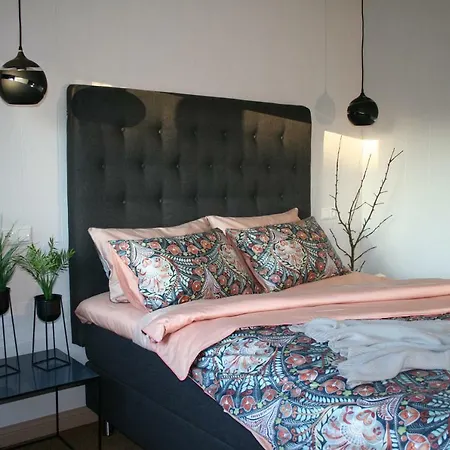 Sadama Street بيت ضيافة